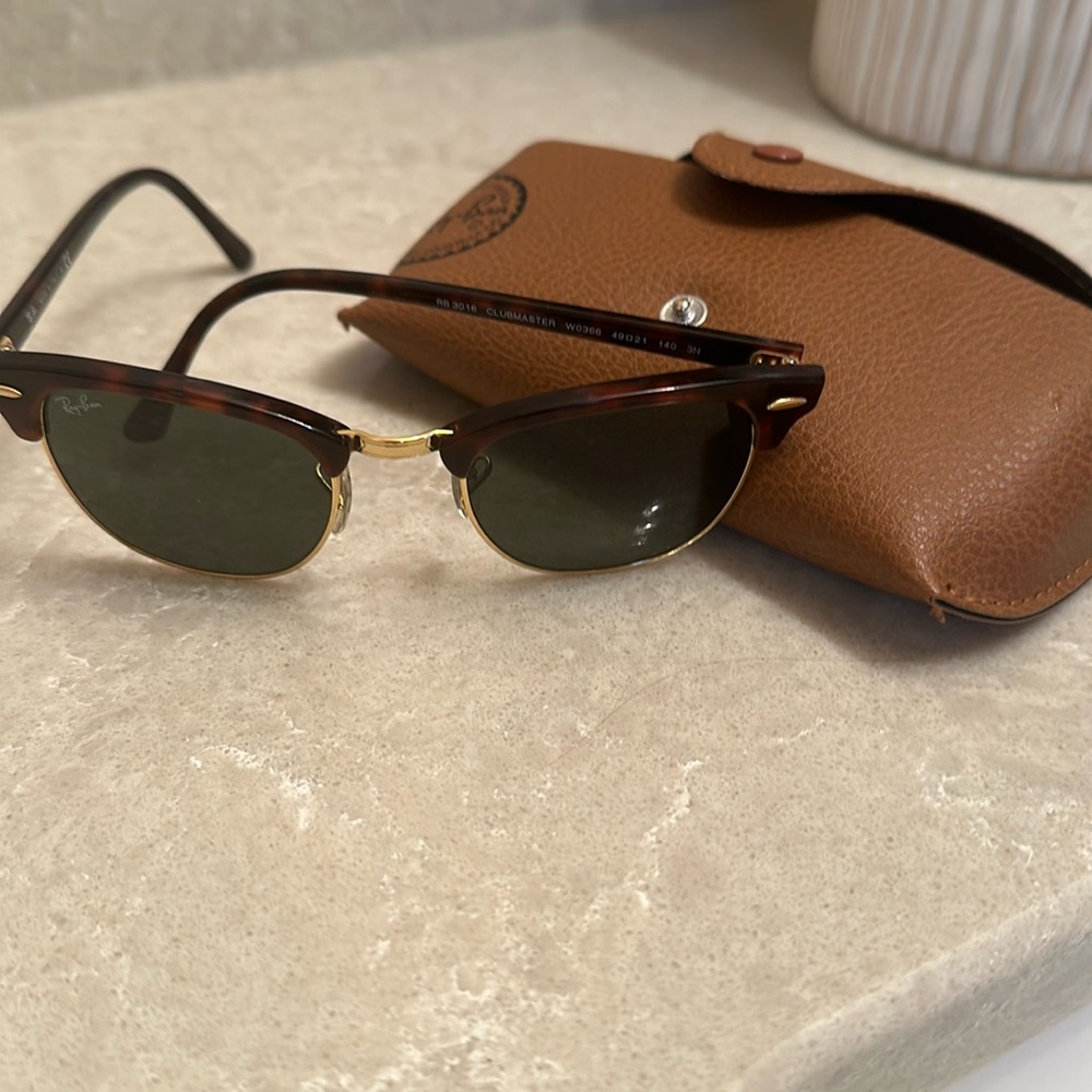 Ray ban club master sunglasses like new condition no scratches